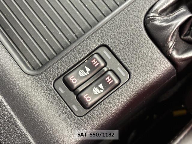 Subaru WRX STI 2016-03 1044597-10