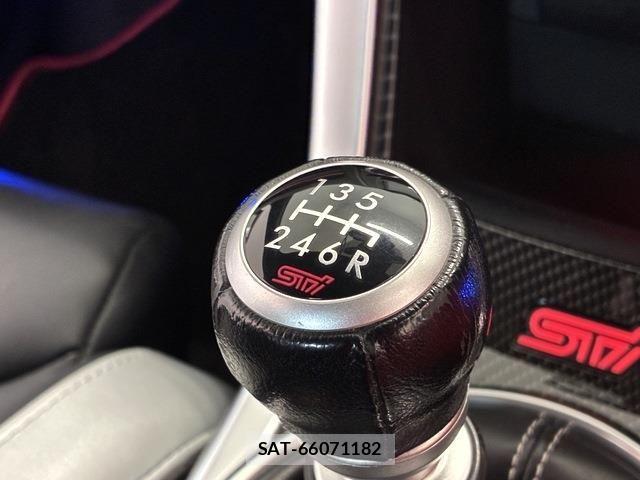 Subaru WRX STI 2016-03 1044597-22