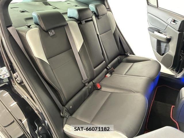 Subaru WRX STI 2016-03 1044597-8