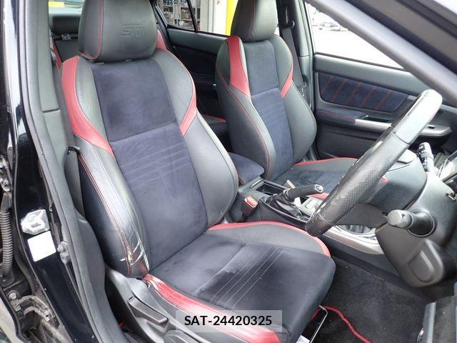 Subaru WRX STI 2015-04 1405732-20
