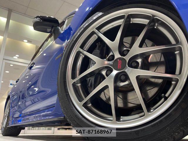 Subaru WRX STI 2017-01 2118931-12