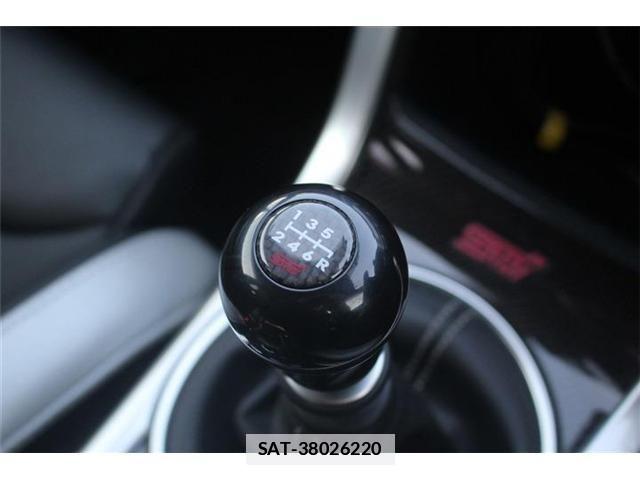 Subaru WRX STI 2016-02 2356047-22