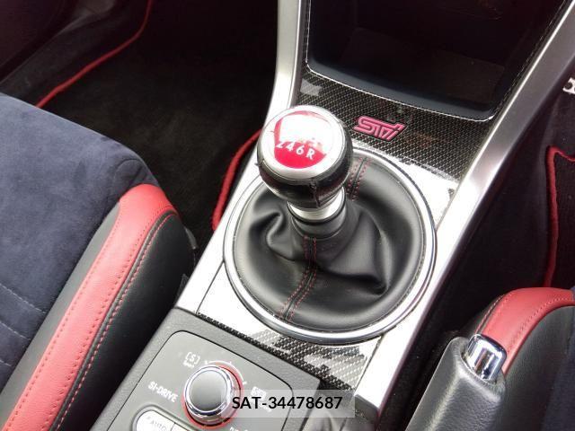 Subaru WRX STI 2017-02 3780633-7