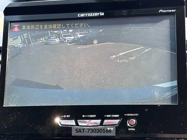 Subaru WRX STI 2017-03 4052237-12