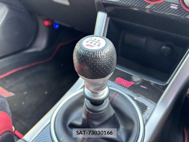 Subaru WRX STI 2017-03 4052237-14