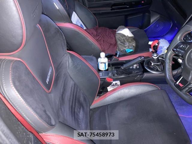 Subaru WRX STI 2018-01 4052244-10