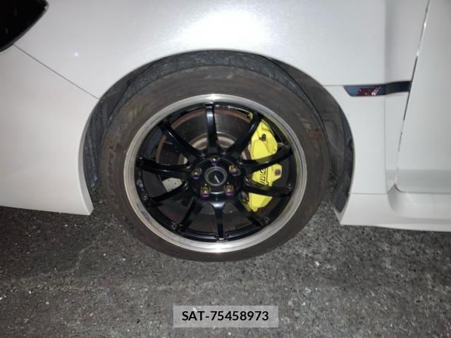 Subaru WRX STI 2018-01 4052244-5