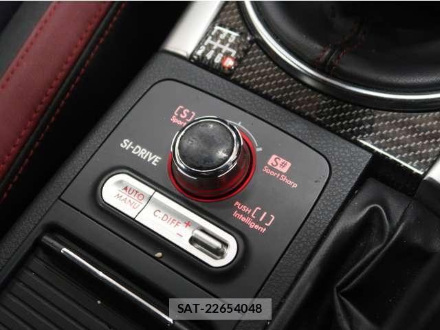 Subaru WRX STI 2015-03 5883377-5