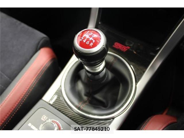 Subaru WRX STI 2016-04 6915782-3
