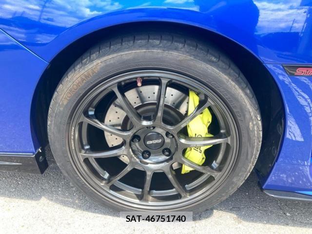 Subaru WRX STI 2017-10 7331395-12