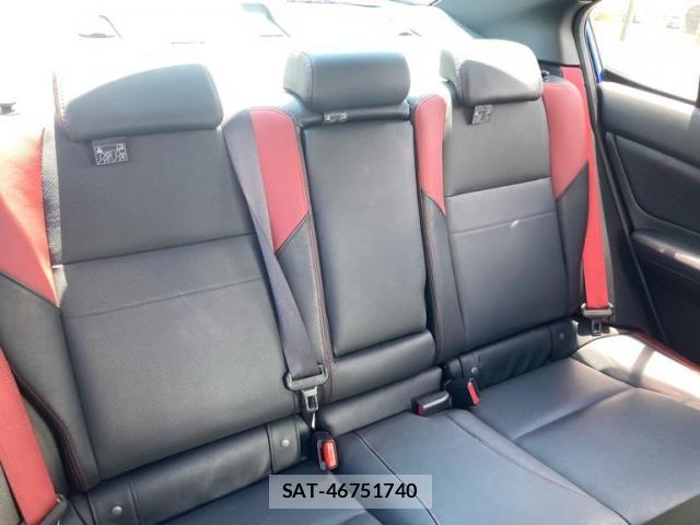 Subaru WRX STI 2017-10 7331395-17