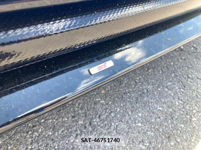 Subaru WRX STI 2017-10 7331395-8