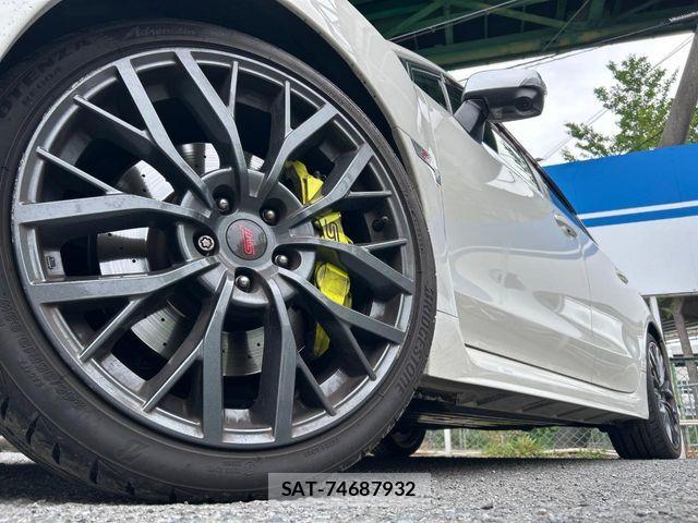 Subaru WRX STI 2018-07 7360581-12