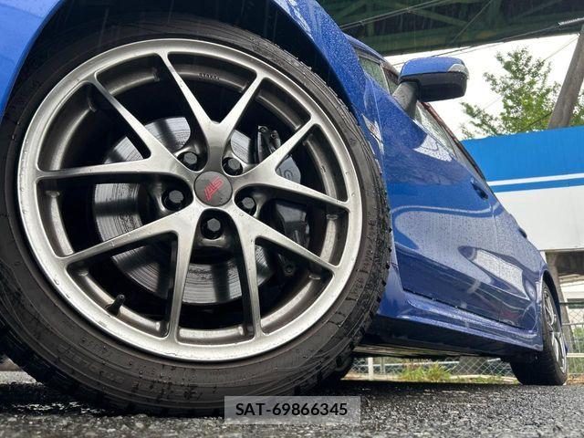 Subaru WRX STI 2015-07 7394972-12
