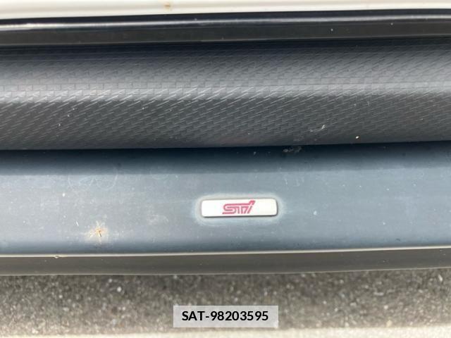 Subaru WRX STI 2019-11 7503958-13