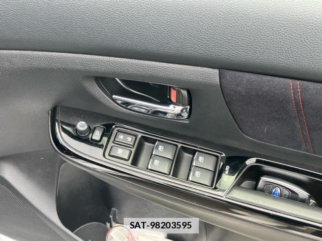 Subaru WRX STI 2019-11 7503958-15
