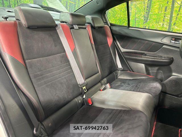 Subaru WRX STI 2016-01 7621510-12