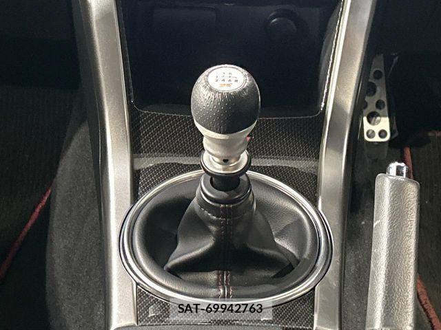 Subaru WRX STI 2016-01 7621510-3