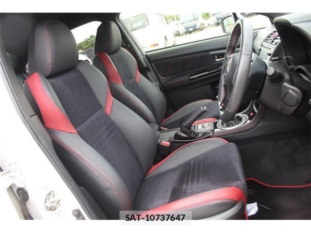 Subaru WRX STI 2017-10 7730968-16