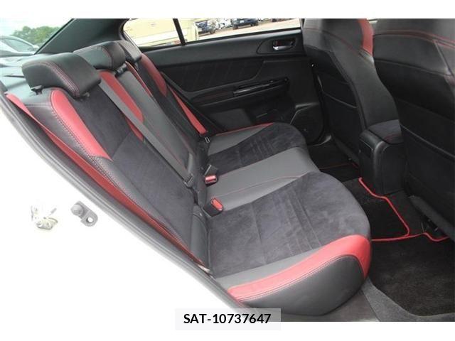 Subaru WRX STI 2017-10 7730968-17