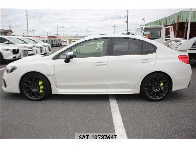 Subaru WRX STI 2017-10 7730968-4