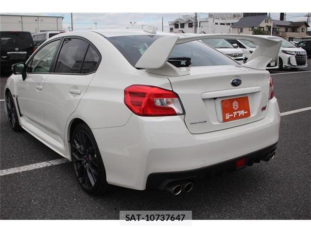 Subaru WRX STI 2017-10 7730968-5