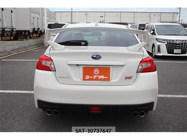 Subaru WRX STI 2017-10 7730968-6
