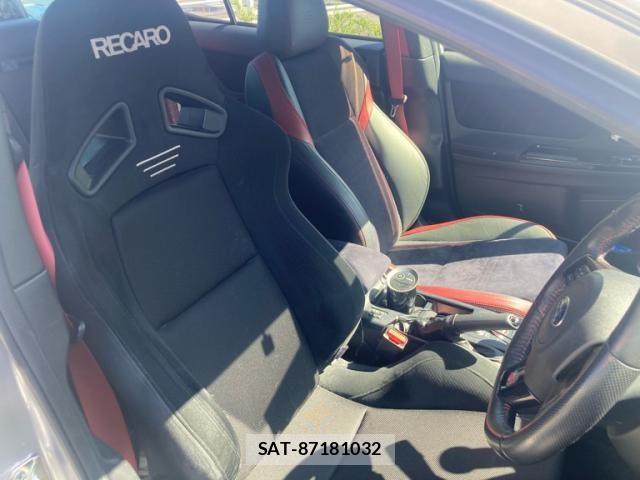 Subaru WRX STI 2018-12 7730977-10