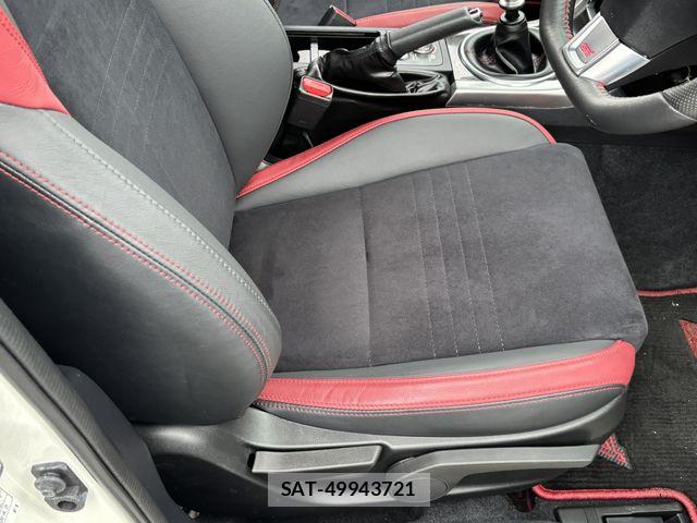 Subaru WRX STI 2015-10 7903676-12