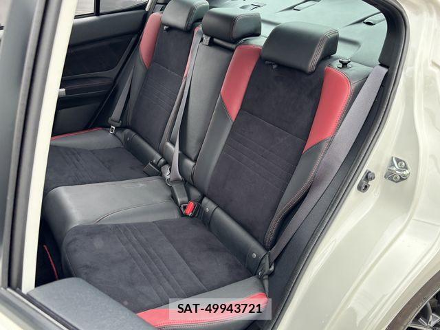 Subaru WRX STI 2015-10 7903676-15