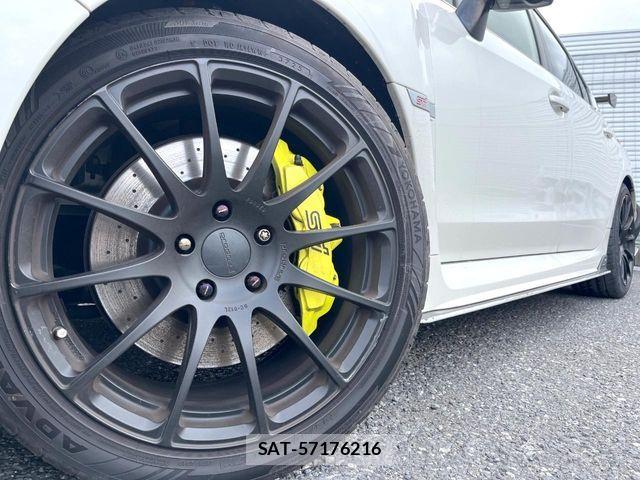 Subaru WRX STI 2017-10 7964490-12