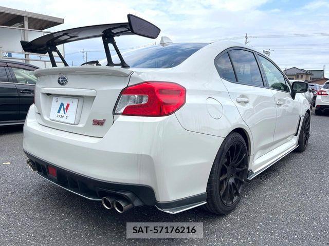 Subaru WRX STI 2017-10 7964490-16