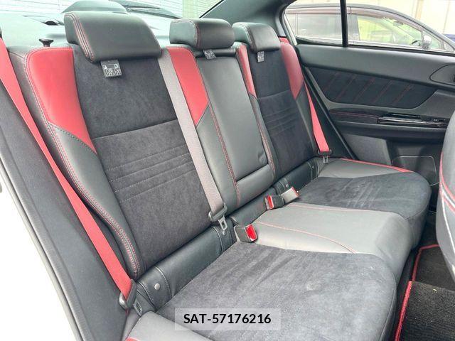 Subaru WRX STI 2017-10 7964490-8