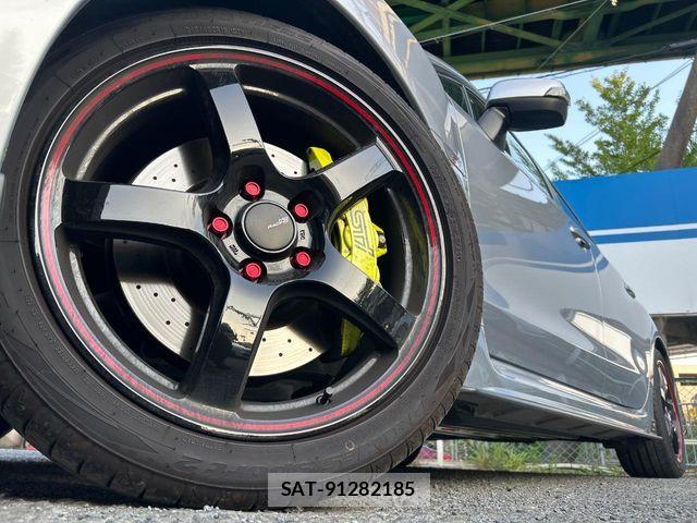 Subaru WRX STI 2019-04 8039350-12