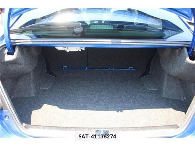 Subaru WRX STI 2017-12 8076228-14