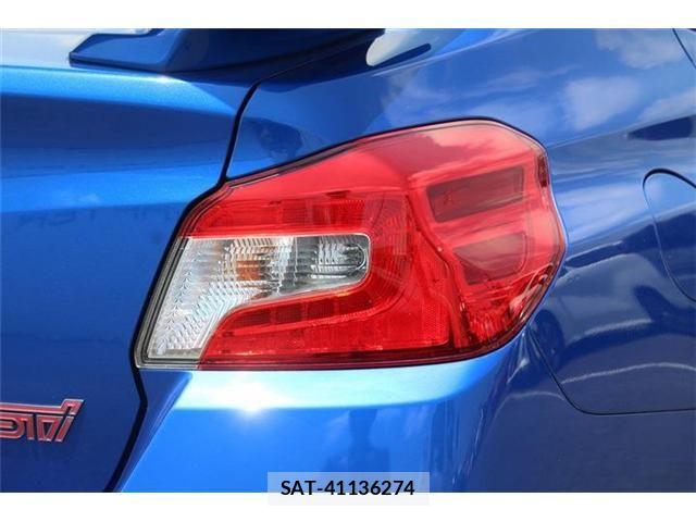 Subaru WRX STI 2017-12 8076228-29