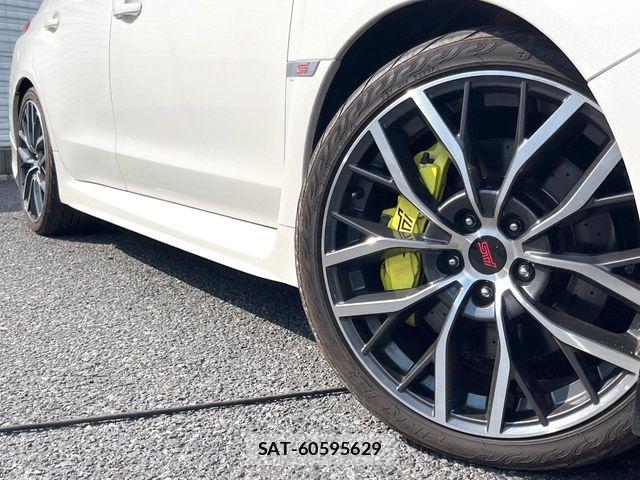 Subaru WRX STI 2019-09 8076226-12