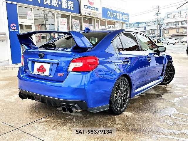 Subaru WRX STI 2018-07 8211126-2