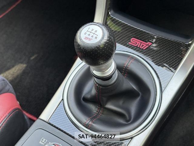 Subaru WRX STI 2015-09 8247233-12