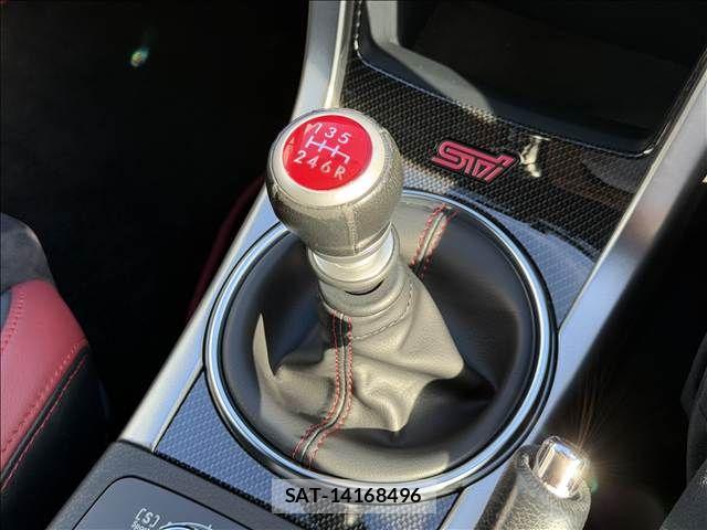 Subaru WRX STI 2015-01 8247234-2