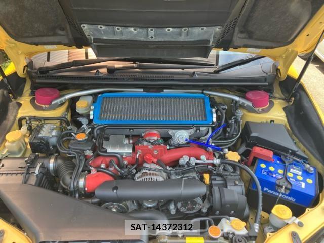 Subaru WRX STI 2016-01 8318246-11