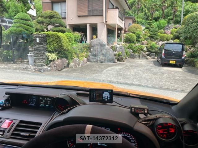 Subaru WRX STI 2016-01 8318246-23