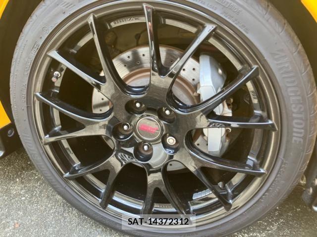 Subaru WRX STI 2016-01 8318246-6