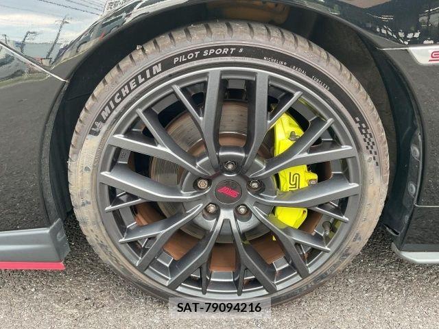 Subaru WRX STI 2017-07 8318247-24