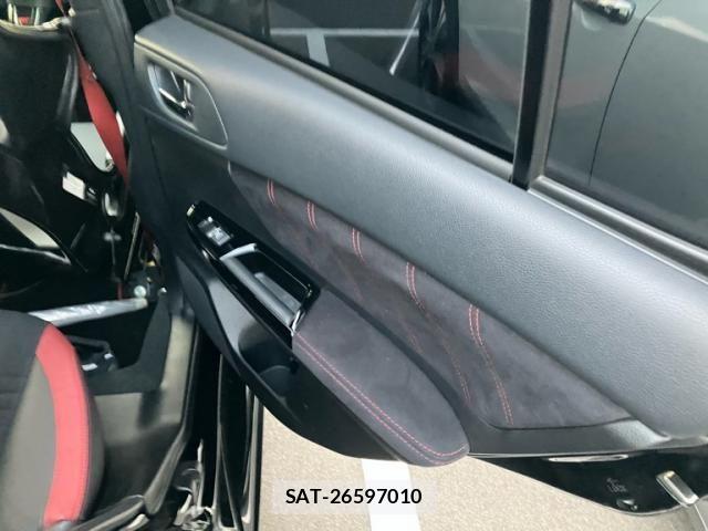 Subaru WRX STI 2019-11 8318249-24