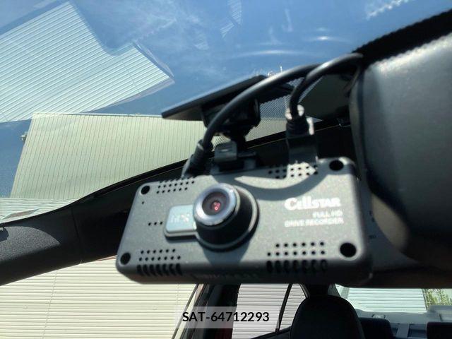 Subaru WRX STI 2017-10 8318248-6