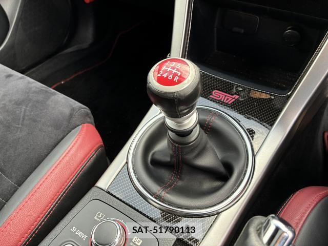 Subaru WRX STI 2015-03 8334862-4