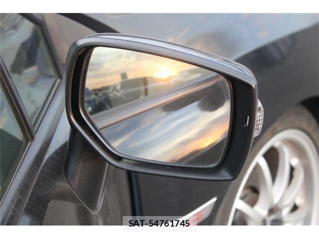 Subaru WRX STI 2014-10 8369910-18