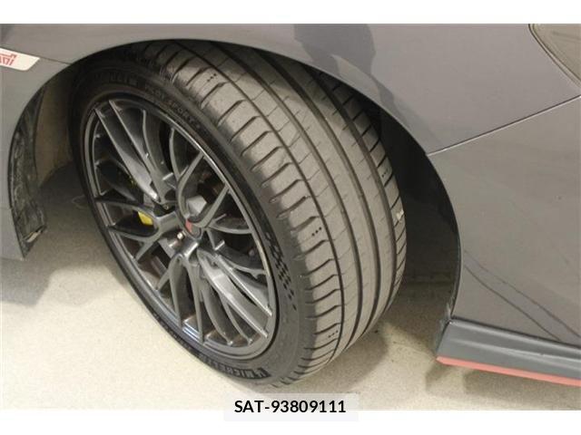 Subaru WRX STI 2019-08 8369906-28