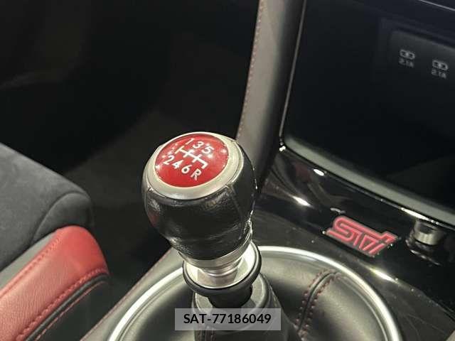Subaru WRX STI 2020-03 8369908-9